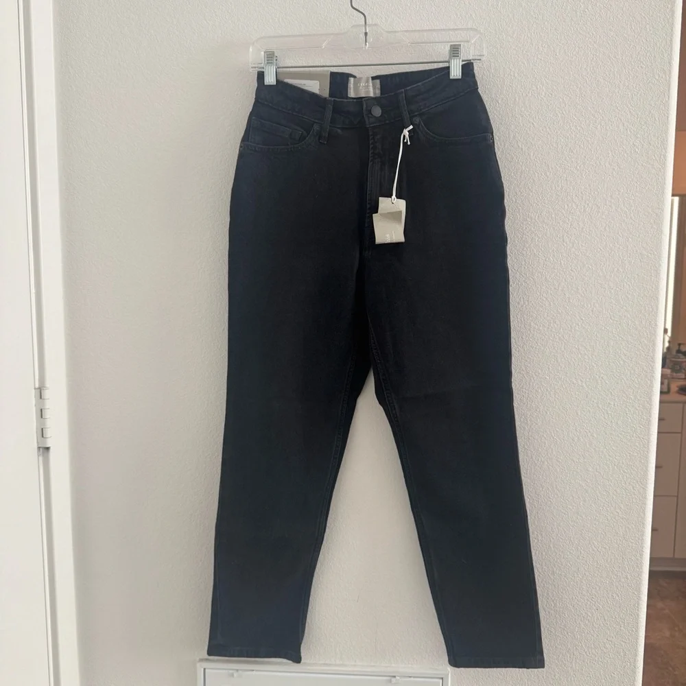 Everlane The 90's Curvy Cheeky Crop Jean in Washed Black Size: 26, NWT